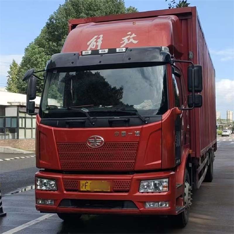 安龙县青岛市物流运输：多样服务与线路探索